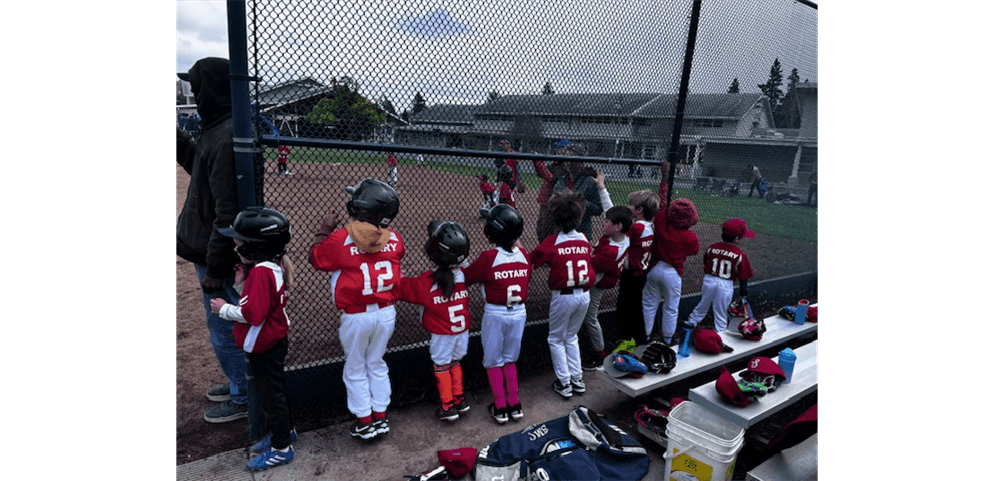 Seals Cheering on their teammate