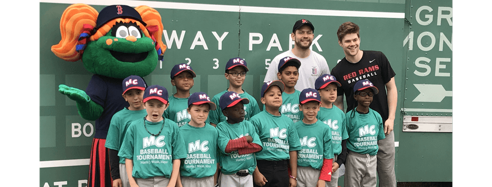MHLL 2017 10 U Team Resistance at Fenway Park