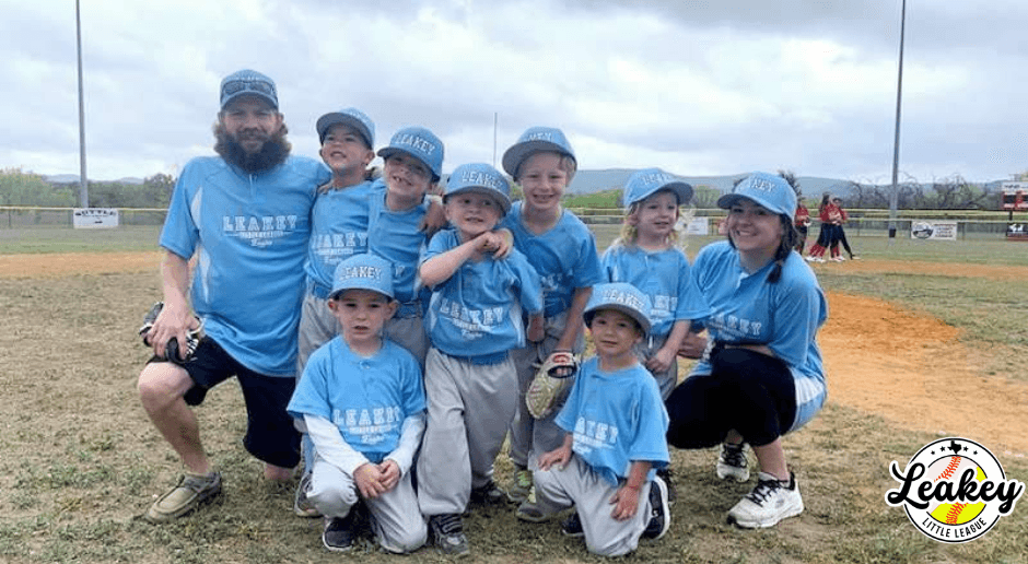 Leakey Little League photo