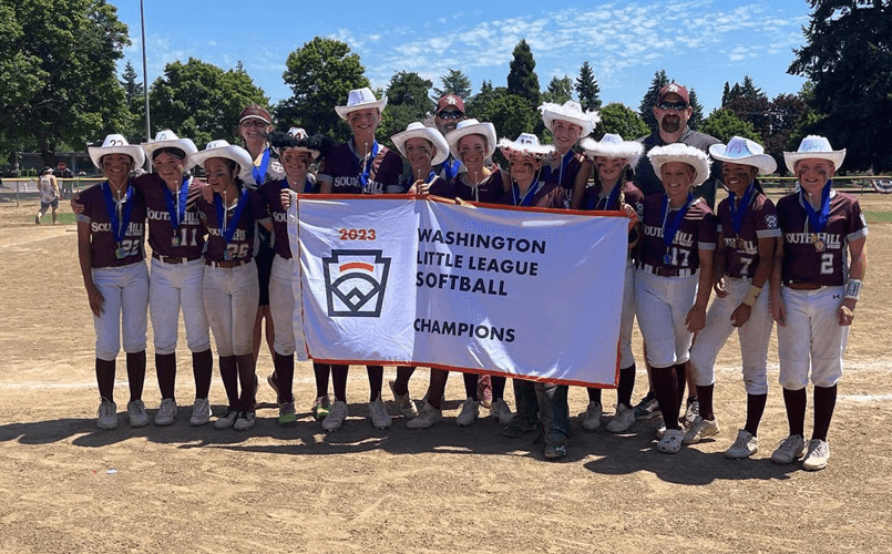 Majors Softball went to Regionals 2023
