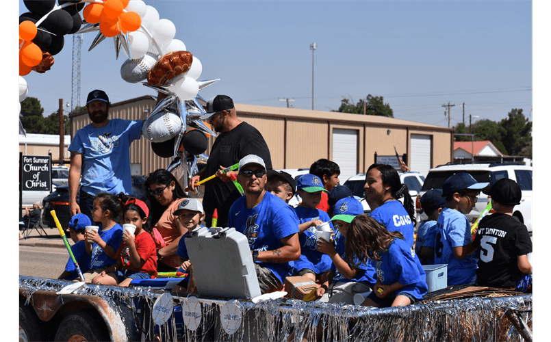 OLD FORT DAYS PARADE (TEE BALL & COACH PITCH)